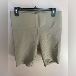 SIZE M LOFT BEIGE BIKE SHORT